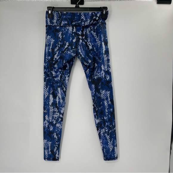 ALO Yoga Electric Blue Airbrush Snakeskin Python Print Leggings - Picture 2 of 10
